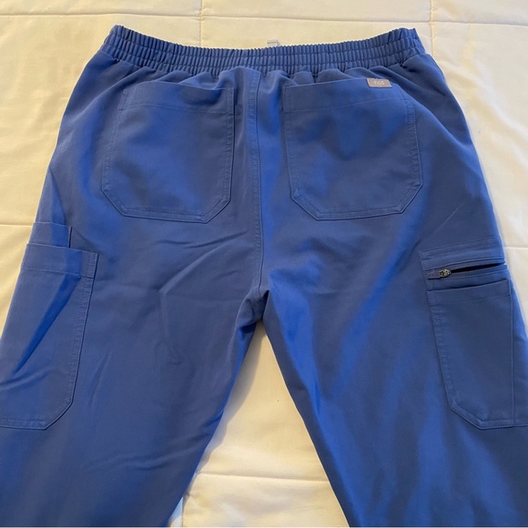 Figs Scrub Set - Picture 6 of 8